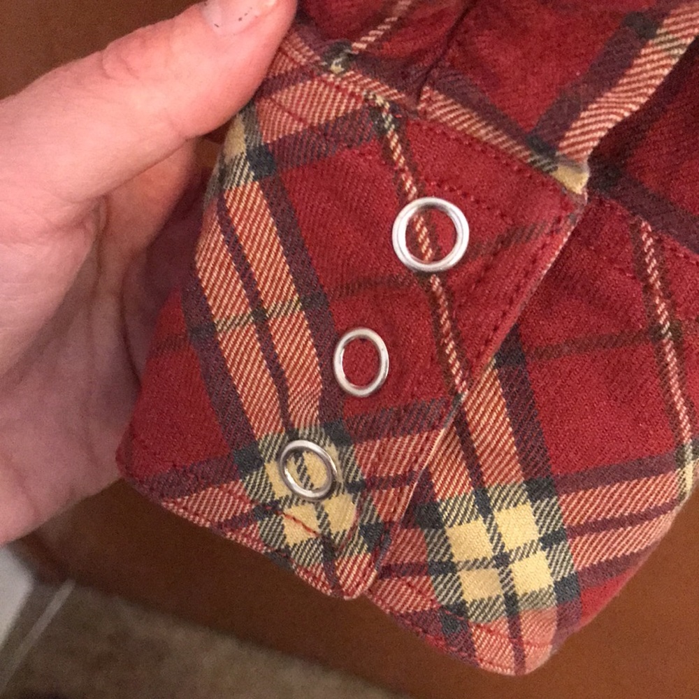 Lightweight Spring Flannel - Picture 2 of 5